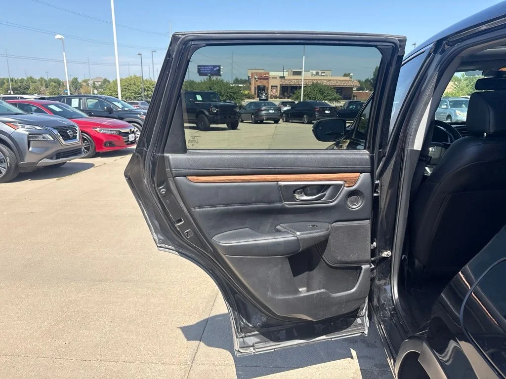 Used 2020 Black Honda EX-L image 39