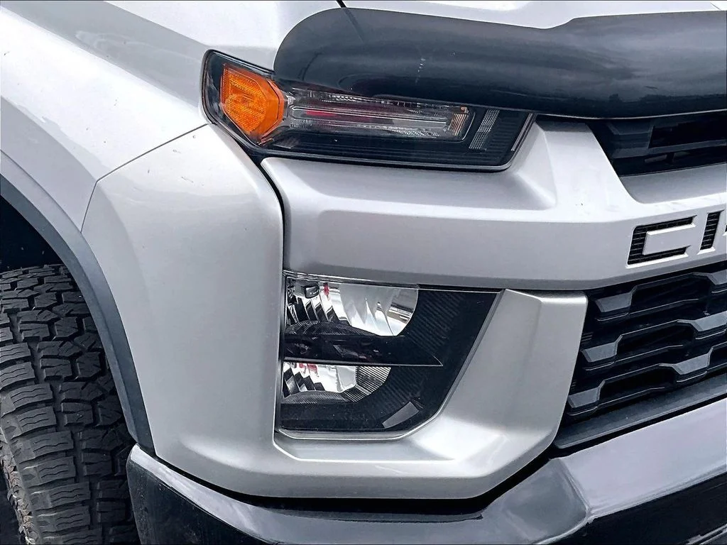 Used 2021 Silver Chevrolet Custom image 27
