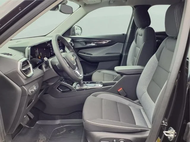 New 2026 Mosaic Black Metallic Chevrolet LT image 16