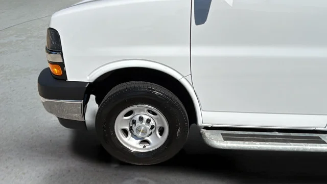 Used 2025 White Chevrolet Work Van image 41