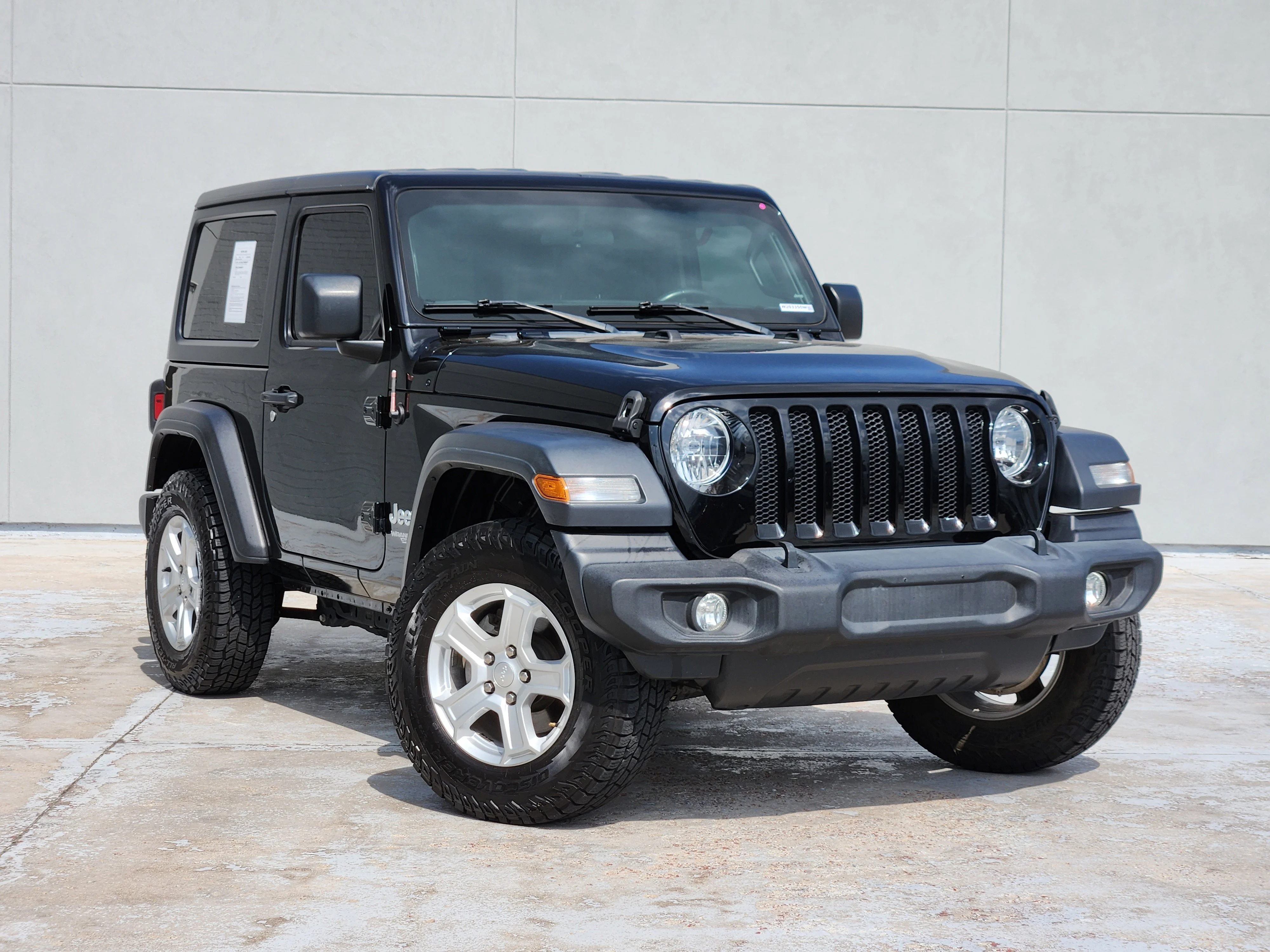 2020 Jeep Wrangler Sport S's photo