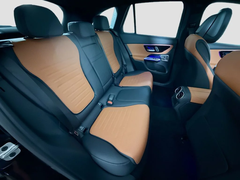 New 2026 Black Mercedes-Benz GLC 300 image 28