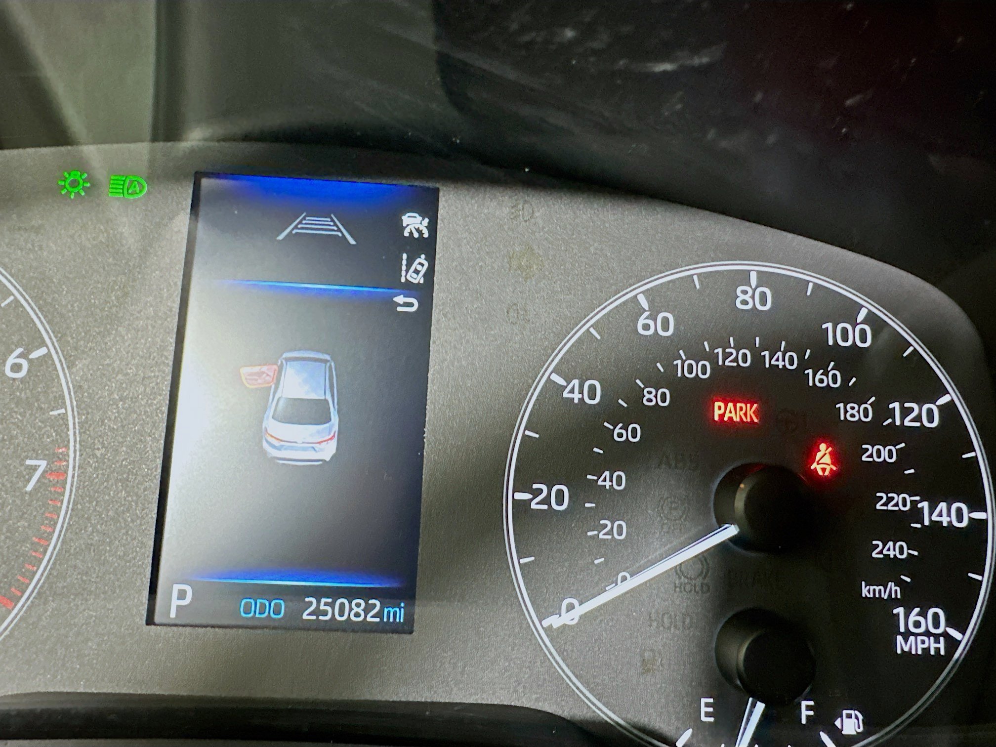 Used 2025 Pearl Toyota LE image 19