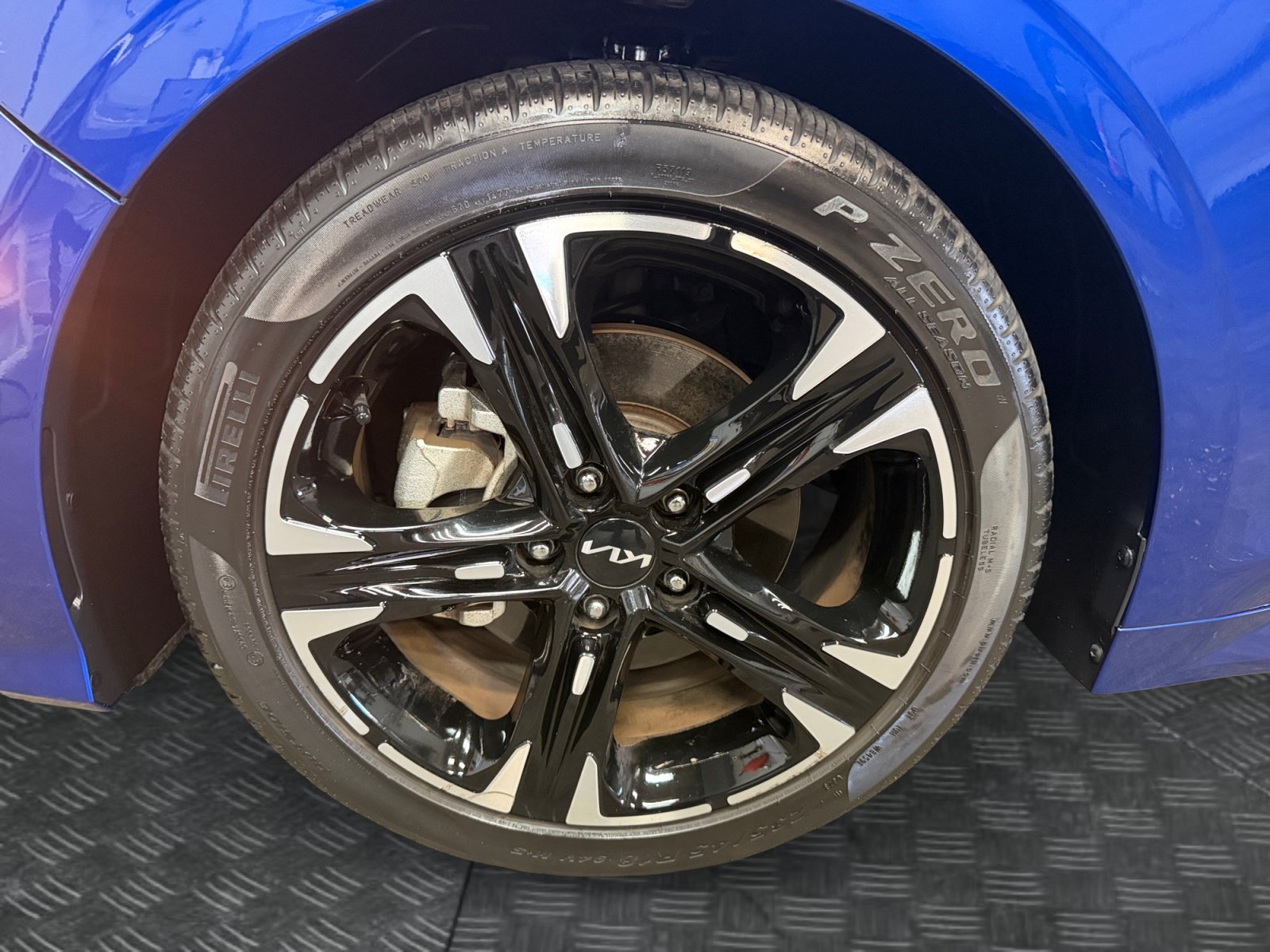 Used 2023 Sapphire Blue Kia GT-Line image 9