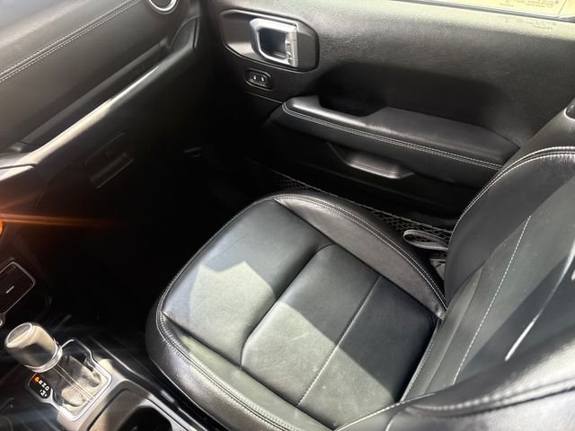 Used 2020 Black Jeep Overland image 16