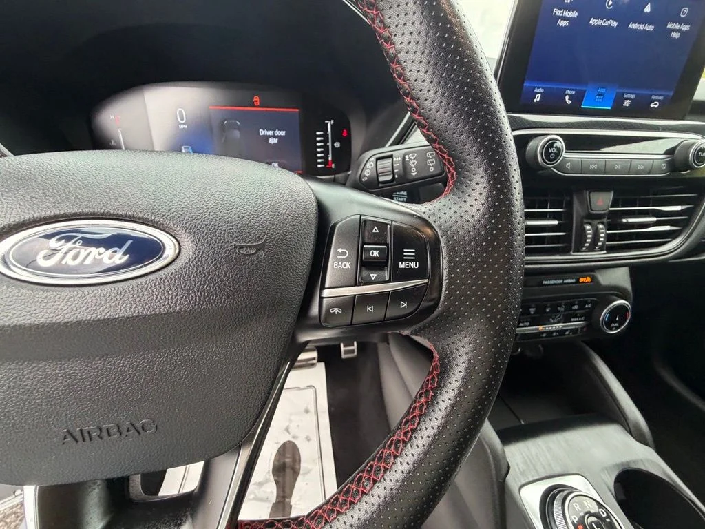 Used 2024 Silver Ford ST-Line image 32