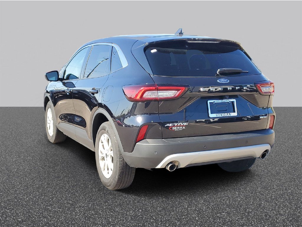 Used 2023 Black Ford Active image 2