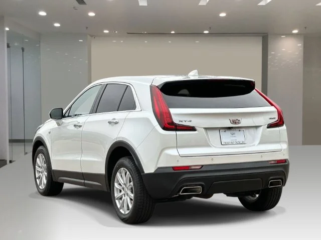 Used 2023 White Cadillac Luxury image 4