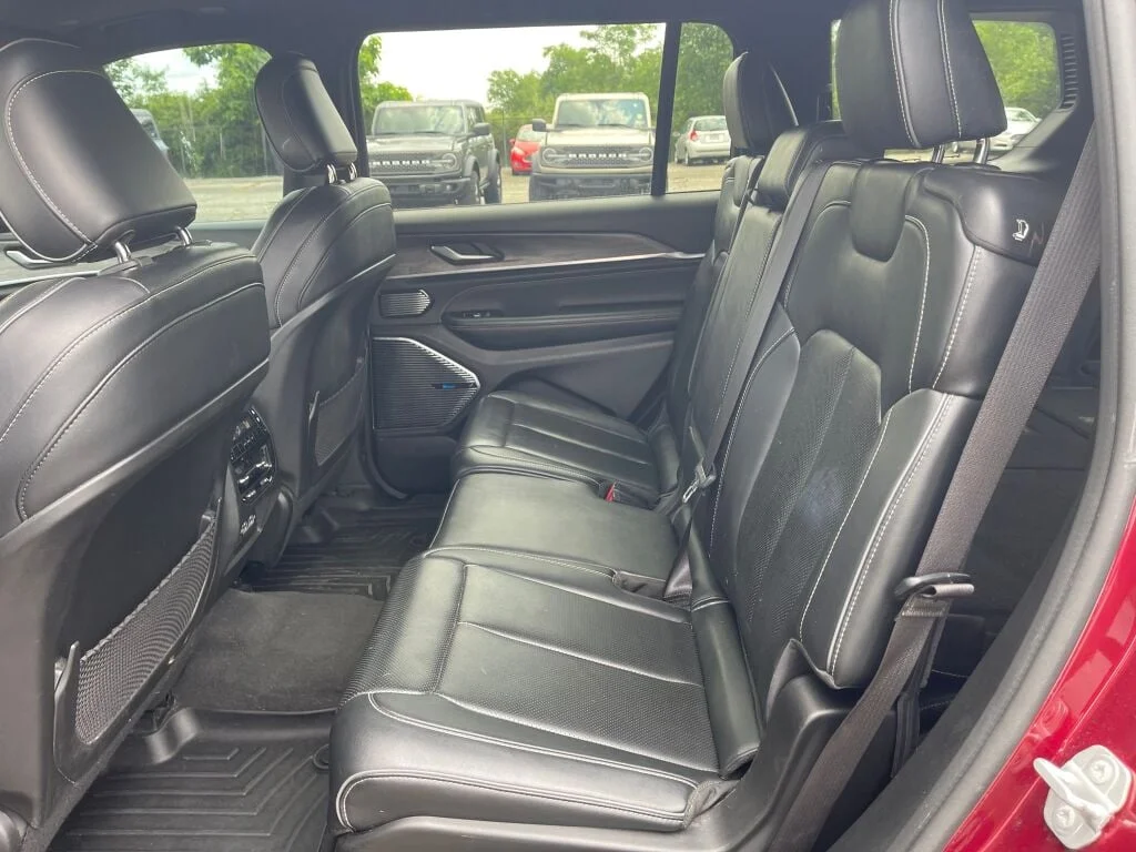 Certified Used 2022 Velvet Red Pearlcoat Jeep Overland image 23
