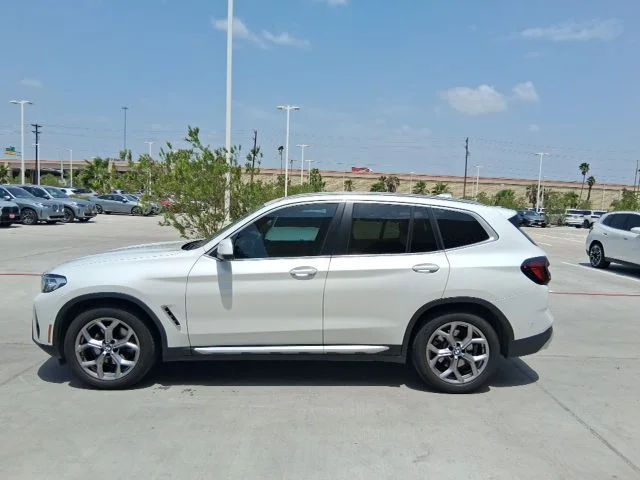 Used 2023 White BMW sDrive30i image 3