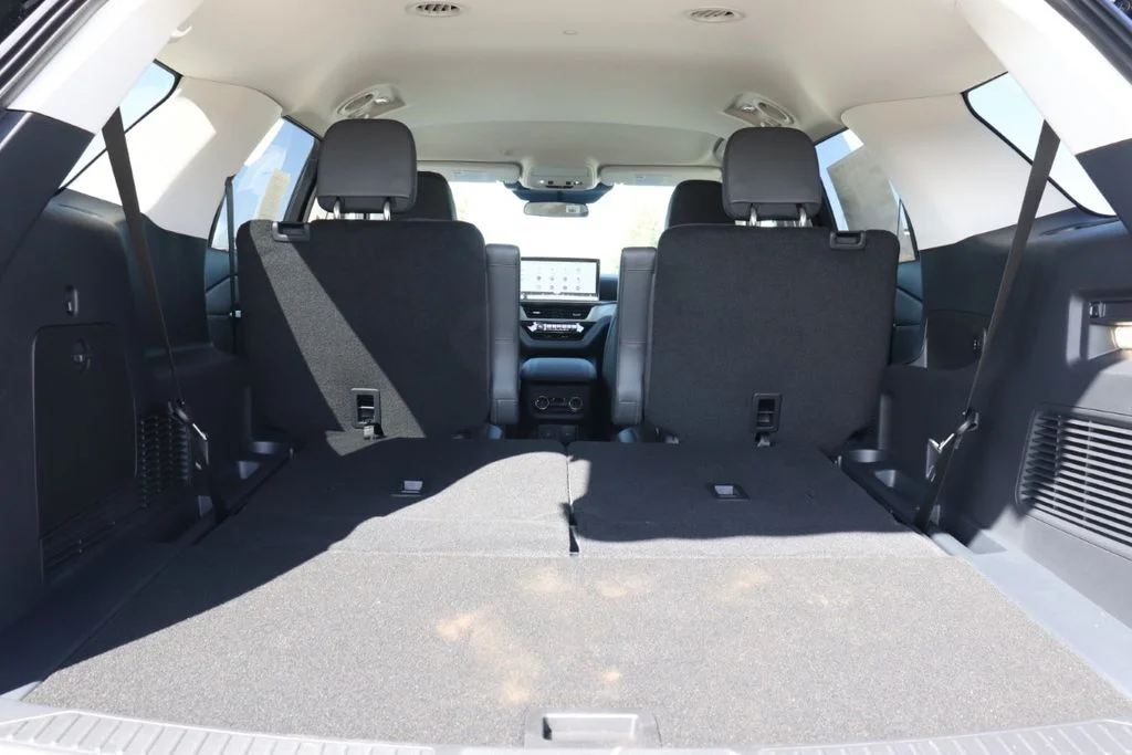 New 2026 Agate Black Metallic Ford Active image 40