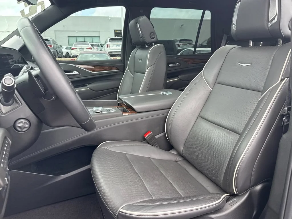 2024 Cadillac Escalade Premium Luxury - Photo 16