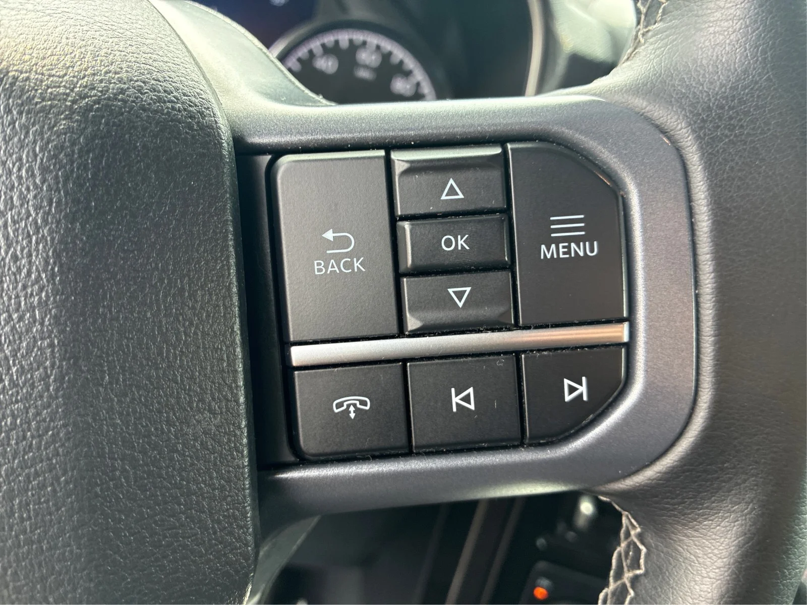 Certified Used 2023 Silver Ford XLT image 23