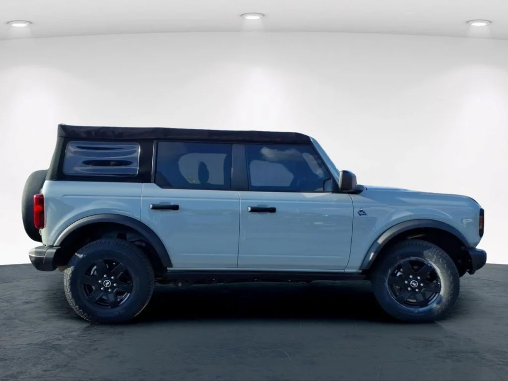 Used 2022 Green Ford Black Diamond image 5