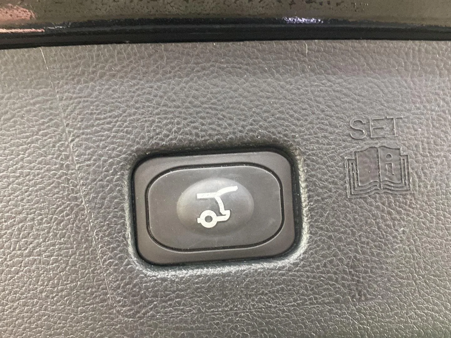 Used 2023 Agate Black Ford ST-Line image 20