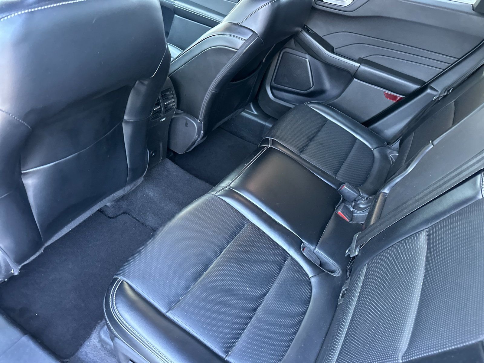 Used 2024 Gray Ford Platinum image 11