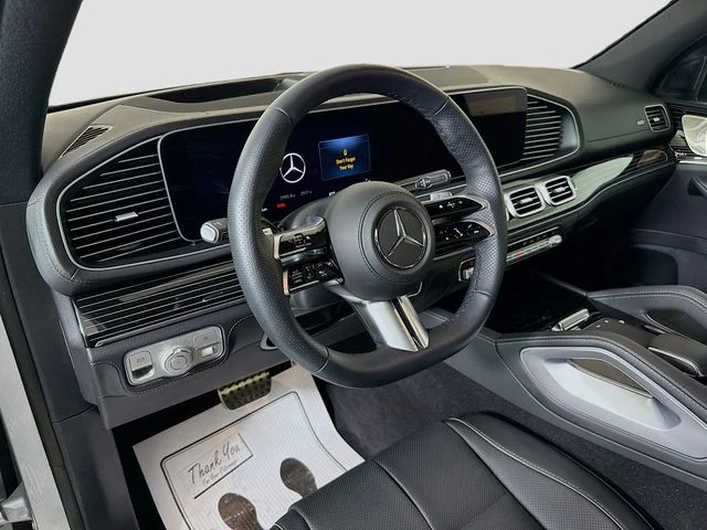 Used 2025 Silver Mercedes-Benz GLS 580 image 9