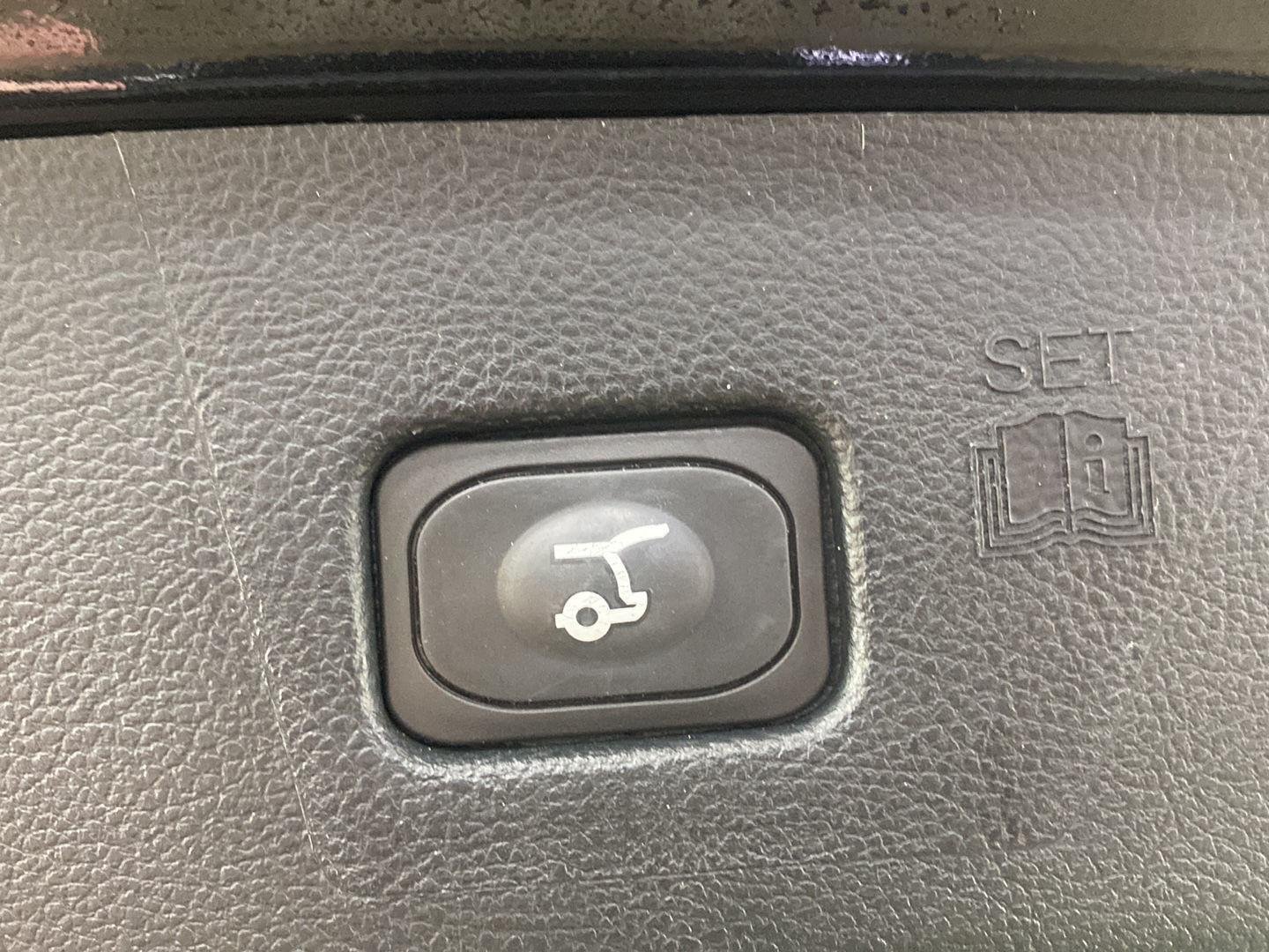 Used 2023 Agate Black Ford ST-Line image 20