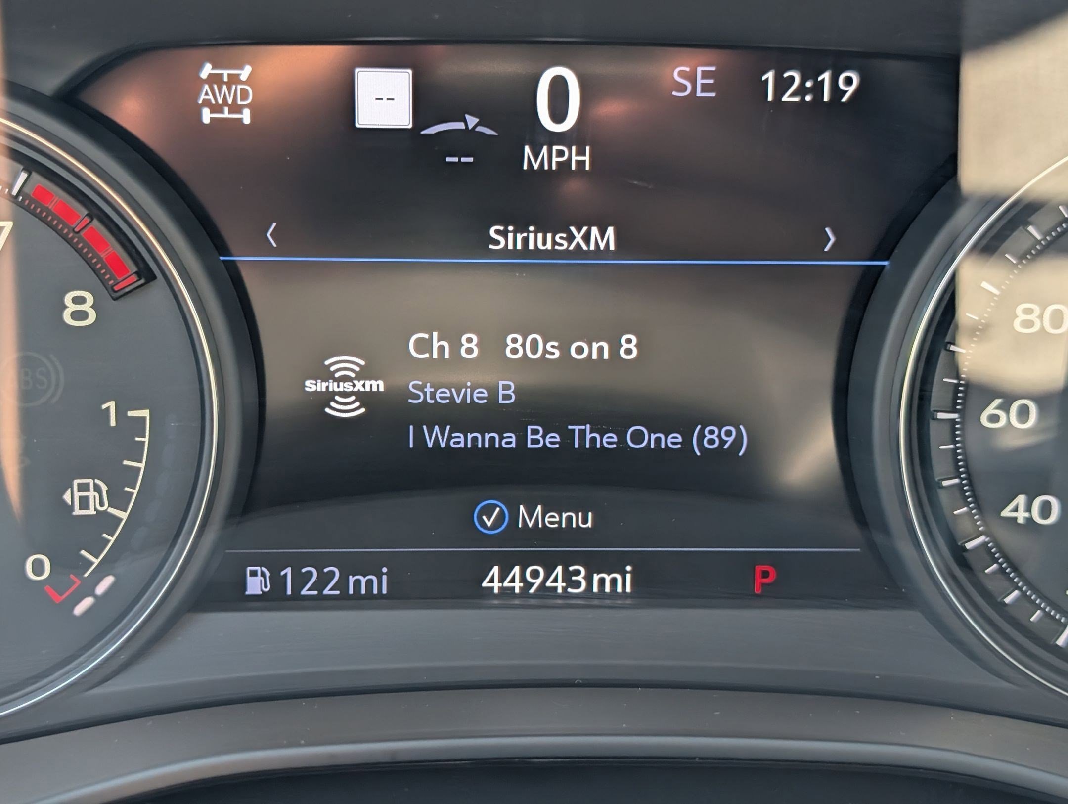 Used 2023 Argent Silver Metallic Cadillac Sport image 15
