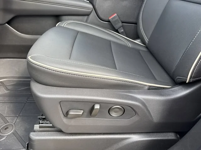 2026 Chevrolet Tahoe Premier - Photo 11