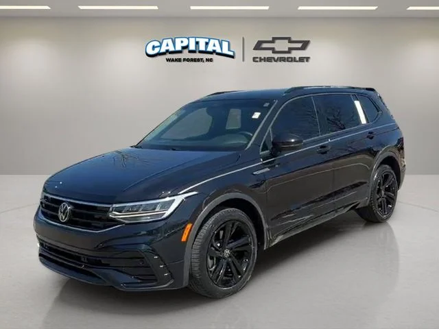 2023 Volkswagen Tiguan SE R-LINE BLACK