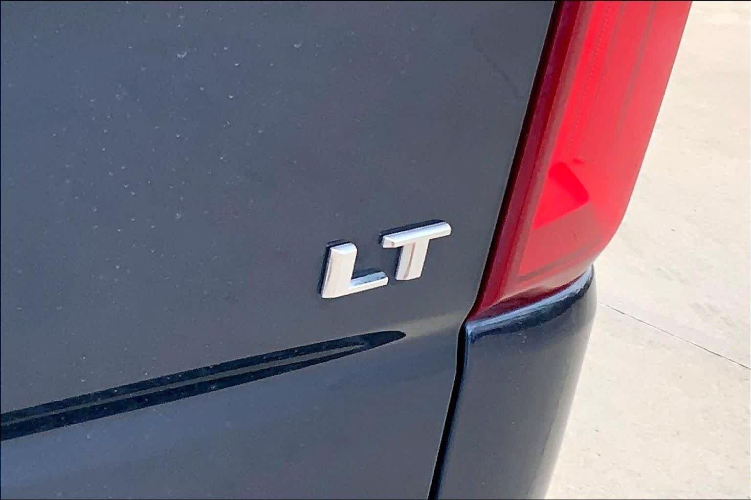 Used 2020 Northsky Blue Metallic Chevrolet LT Trail Boss image 9