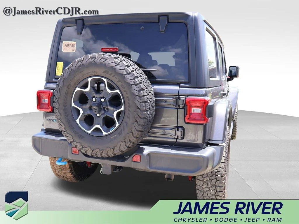 Used 2022 Gray Jeep Unlimited Rubicon 4xe image 14