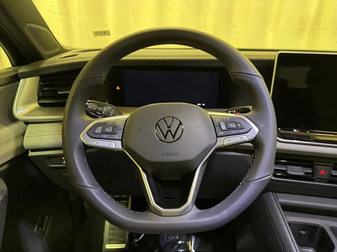New 2026 Deep Black Pearl Volkswagen SE R-Line Black image 16