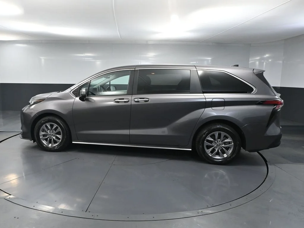Certified Used 2022 Gray Toyota XLE image 9