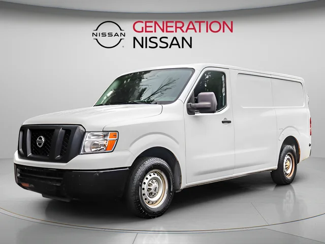 Used 2019 White Nissan S image 3