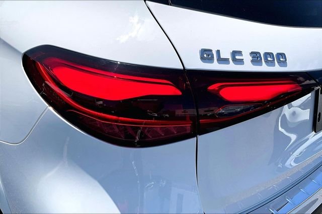 Certified Used 2024 White Mercedes-Benz GLC 300 image 25