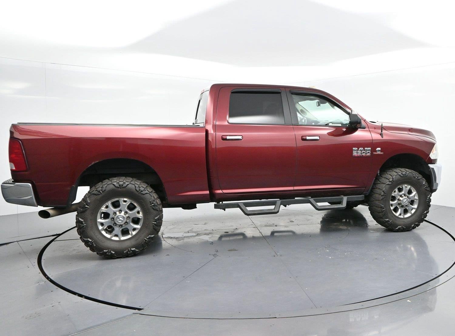 Used 2017 Delmonico Red Pearlcoat Ram Big Horn image 8