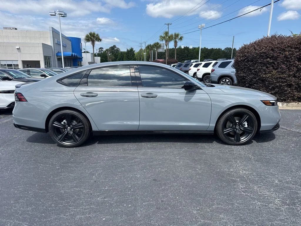 New 2026 Urban Gray Pearl Honda Sport-L image 2