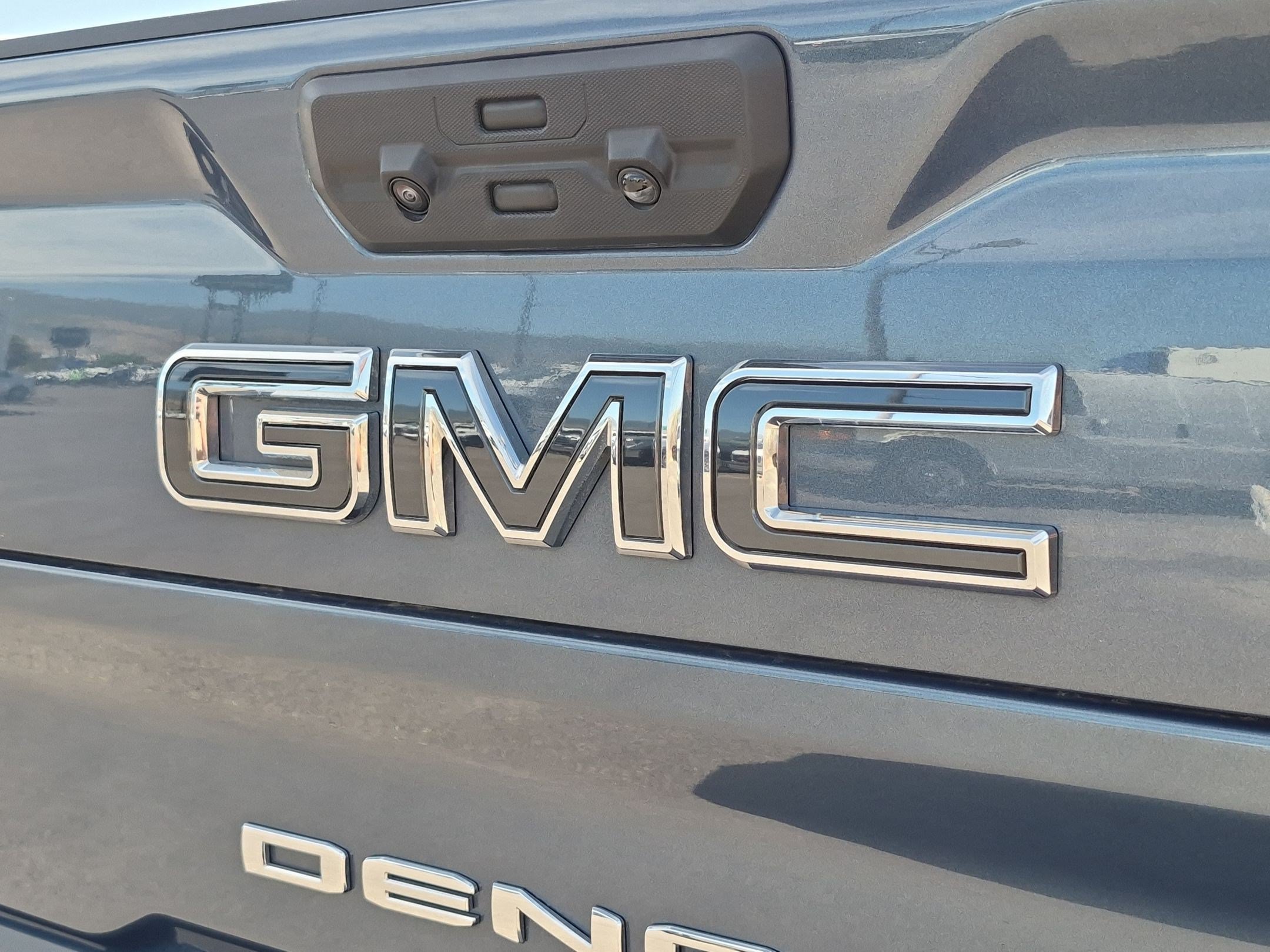 2026 GMC Sierra 3500HD Denali Ultimate - Photo 13
