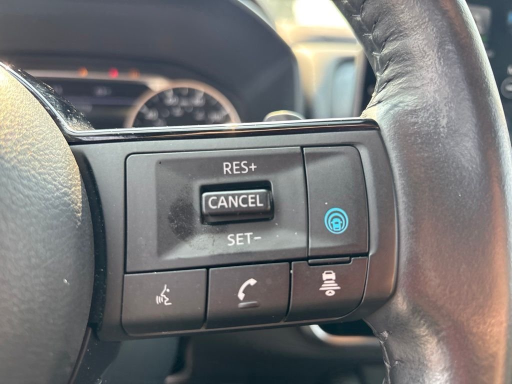 Used 2021 Gold Nissan SL image 23