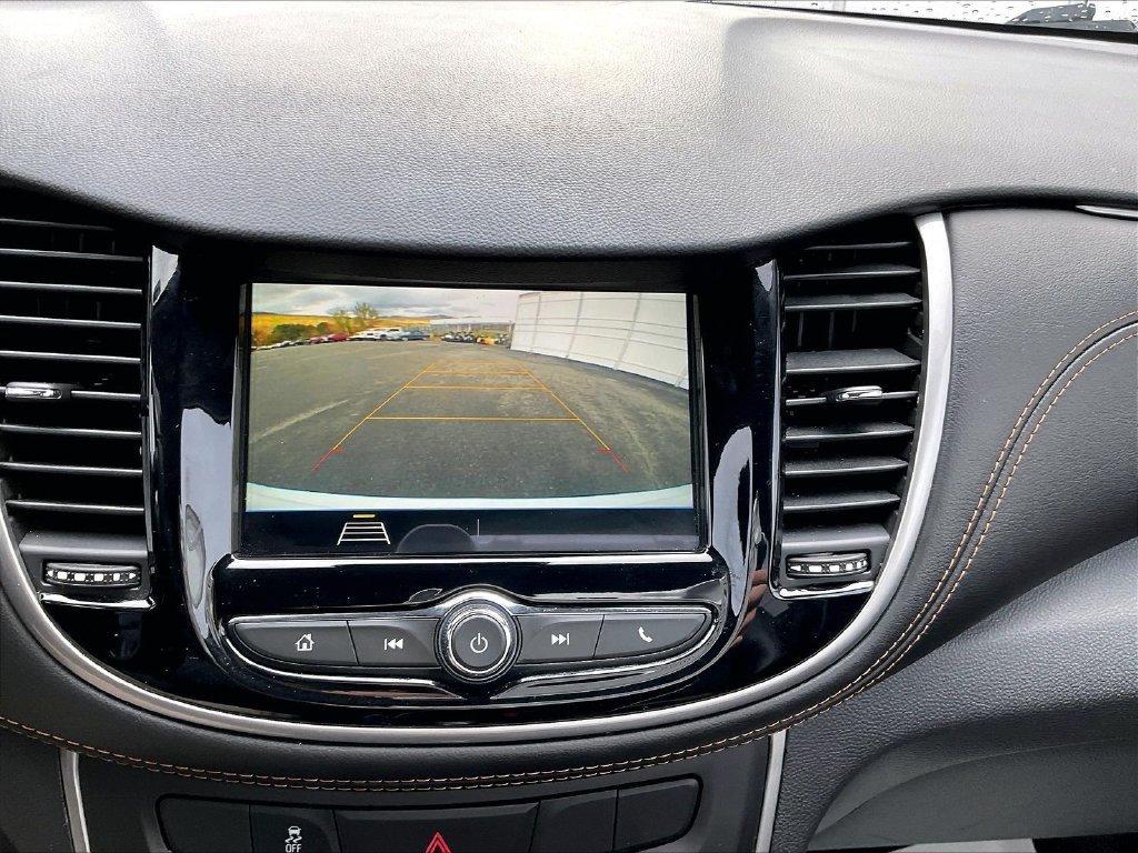 Used 2019 Summit White Chevrolet LT image 19