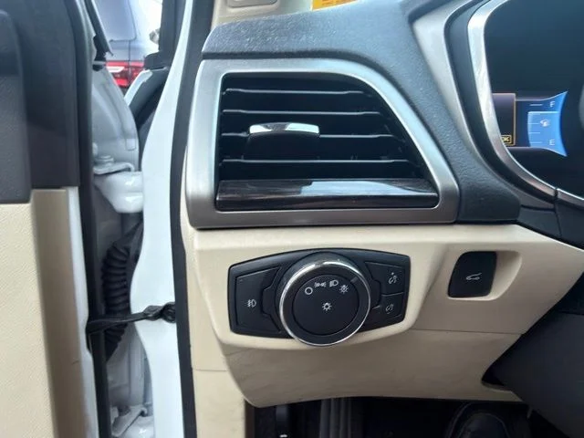 Used 2014 White Ford SE image 33