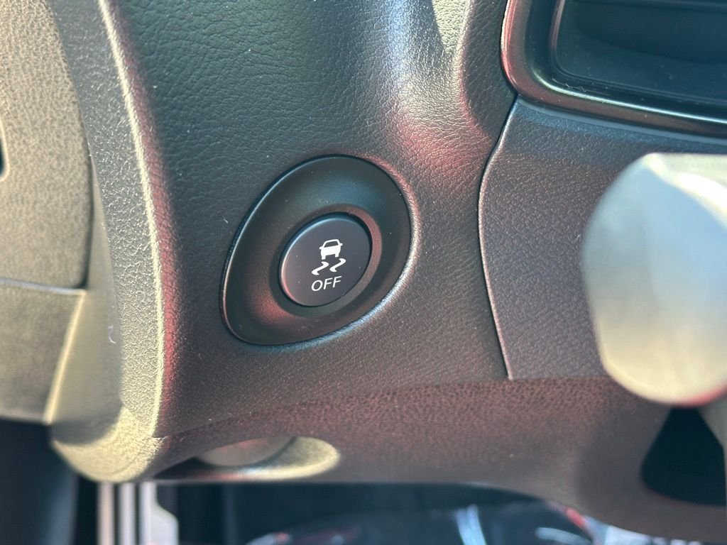Used 2025 Gray Nissan Performance image 19