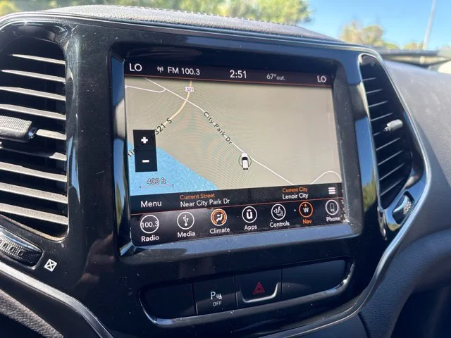 Used 2019 Red Jeep Limited image 21