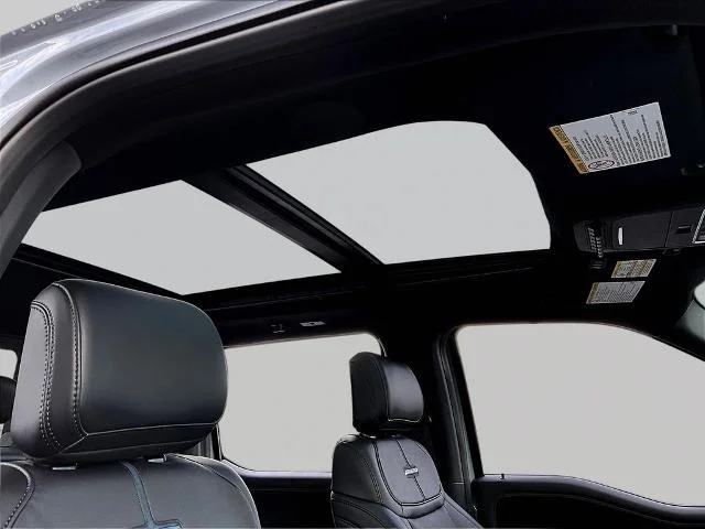 2026 Ford F-350 Super Duty Platinum - Photo 66