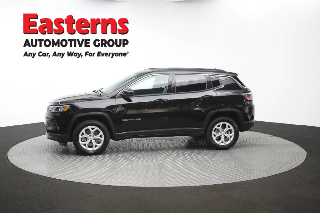 Used 2024 Black Jeep Latitude image 58