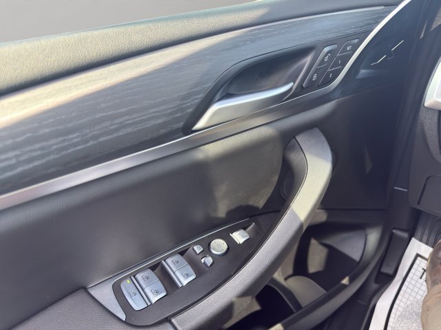 Used 2023 Skyscraper Gray Metallic BMW xDrive30i image 12