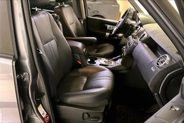 Used 2016 Gray Land Rover HSE image 6