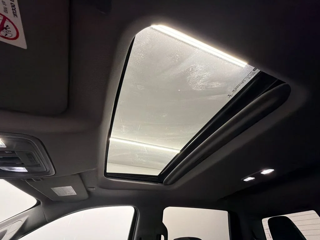 Used 2020 Onyx Black GMC SLT image 23