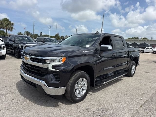 Used 2023 Gray Chevrolet LT image 15