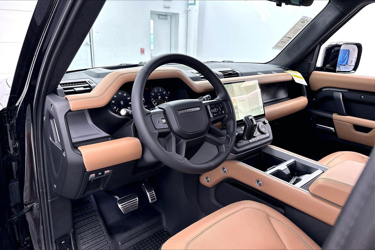 New 2026 Santorini Black Metallic Land Rover X image 22