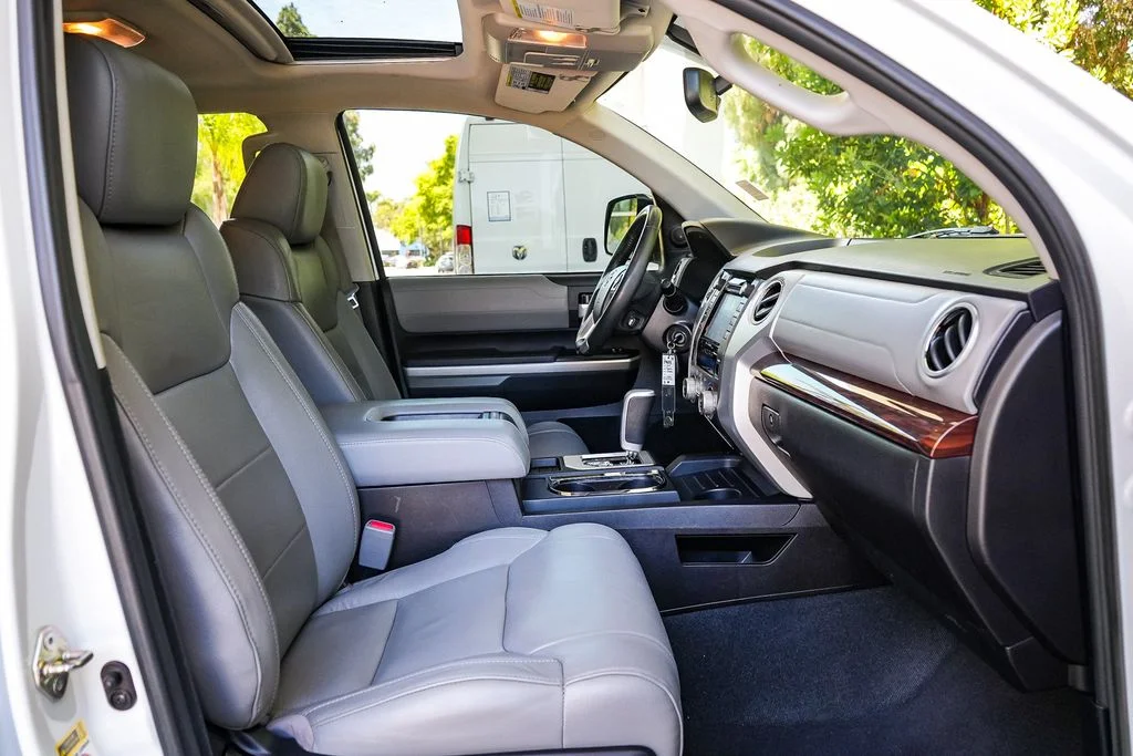 Used 2015 White Toyota Limited image 17