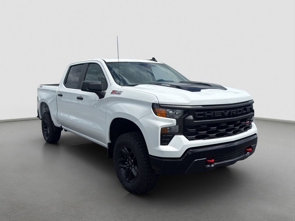 New 2026 Summit White Chevrolet Custom Trail Boss image 8