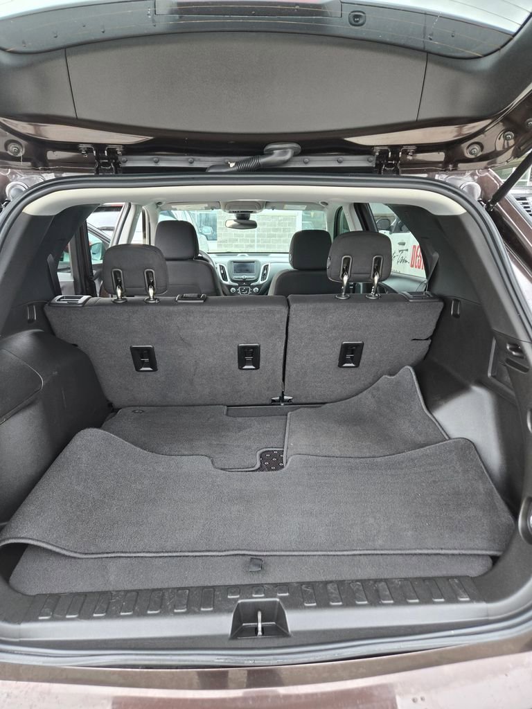 Used 2020 Chevrolet Equinox LT with VIN 2GNAXKEV9L6263171 for sale in Lewistown, MT