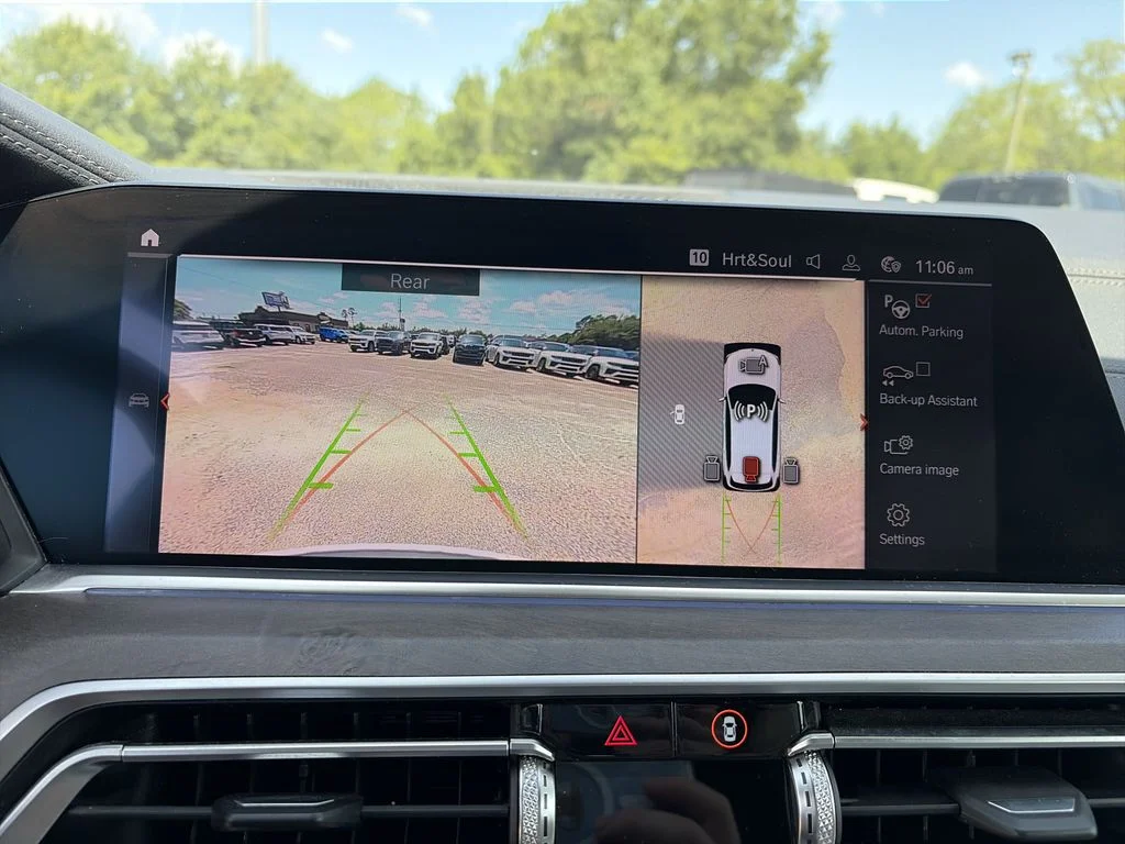 Used 2020 White BMW sDrive40i image 23